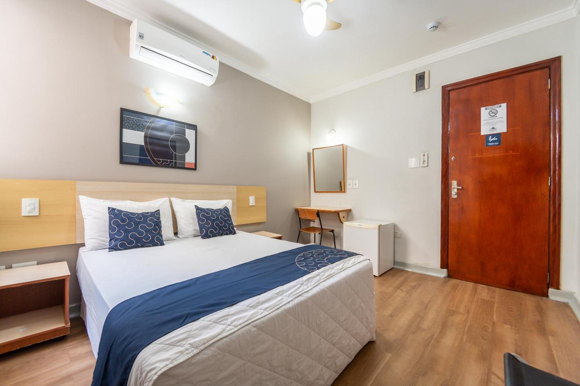 Quarto Duplo