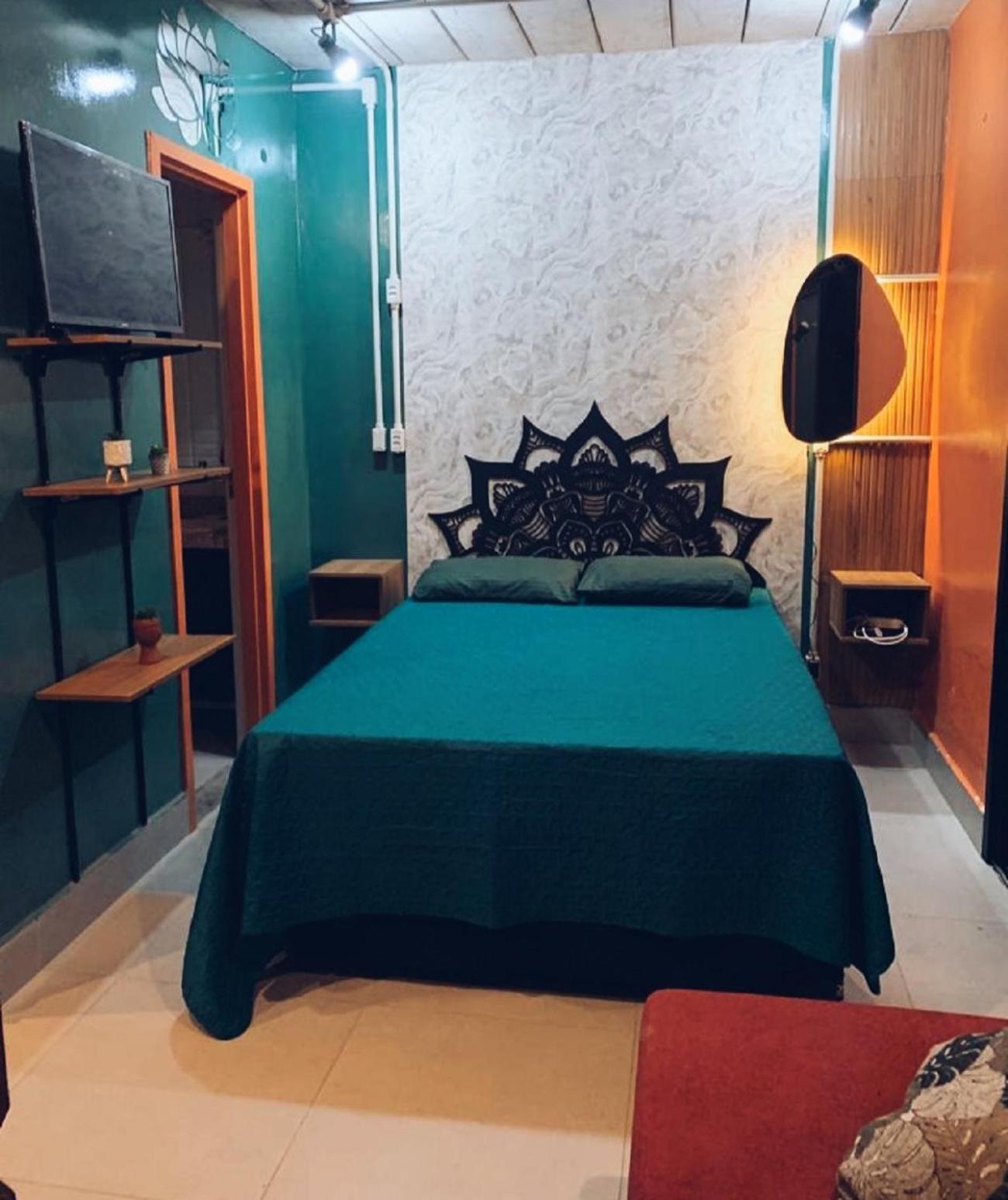 One-Bedroom Apartment,1530194710:JPEG