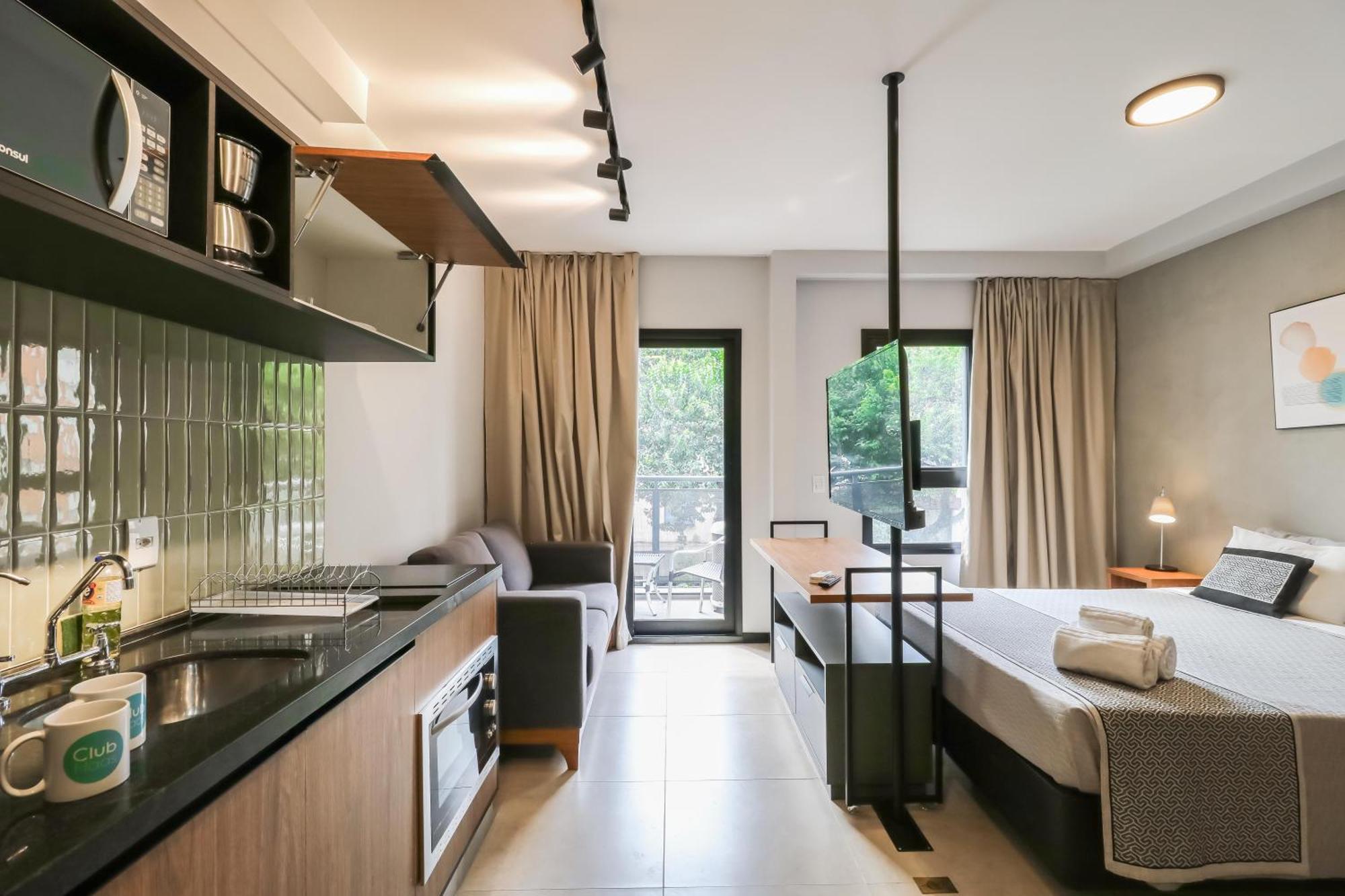 Apartamento com Varanda