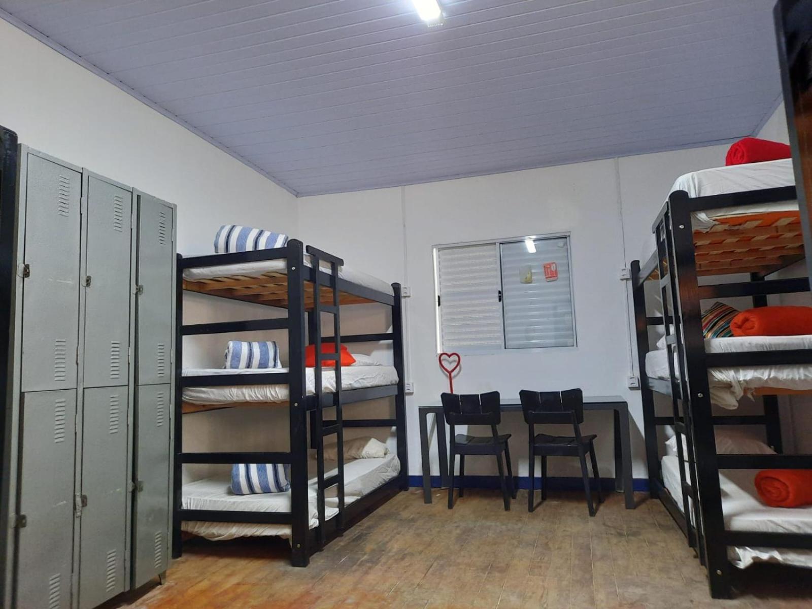 Cama em Beliche num Dormitório Misto