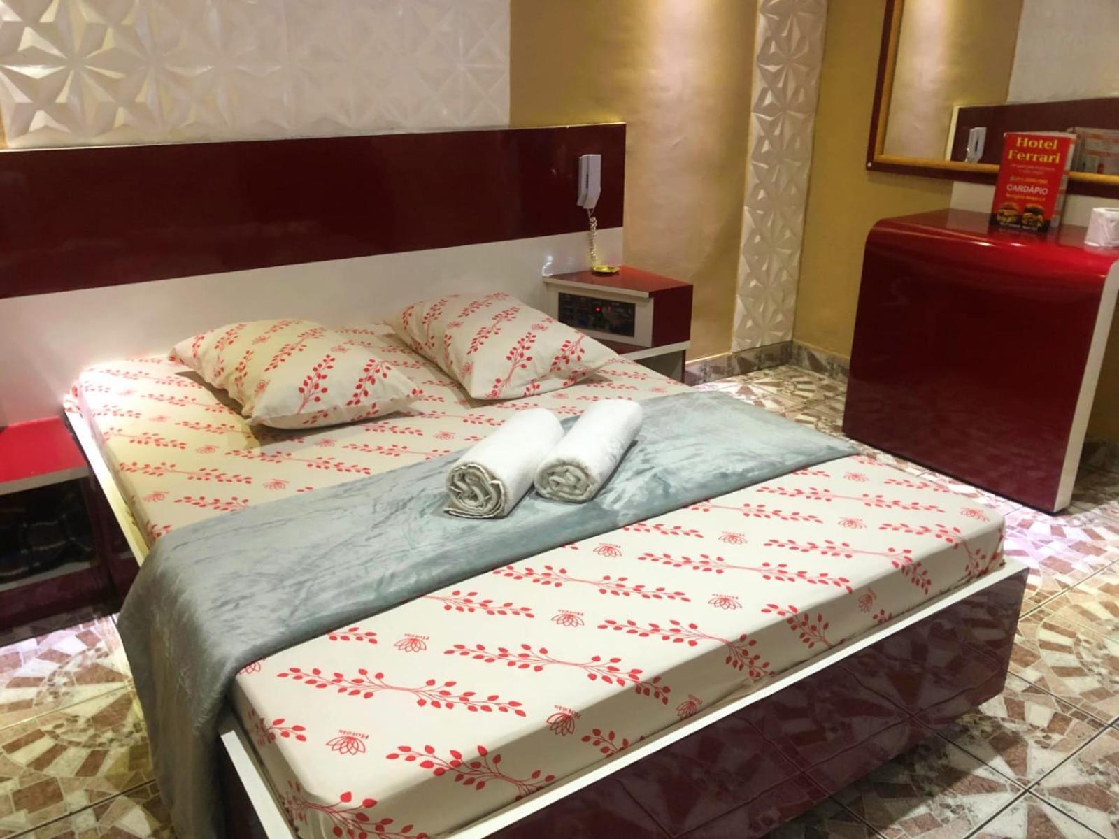 Standard Suite,1599714198:JPEG