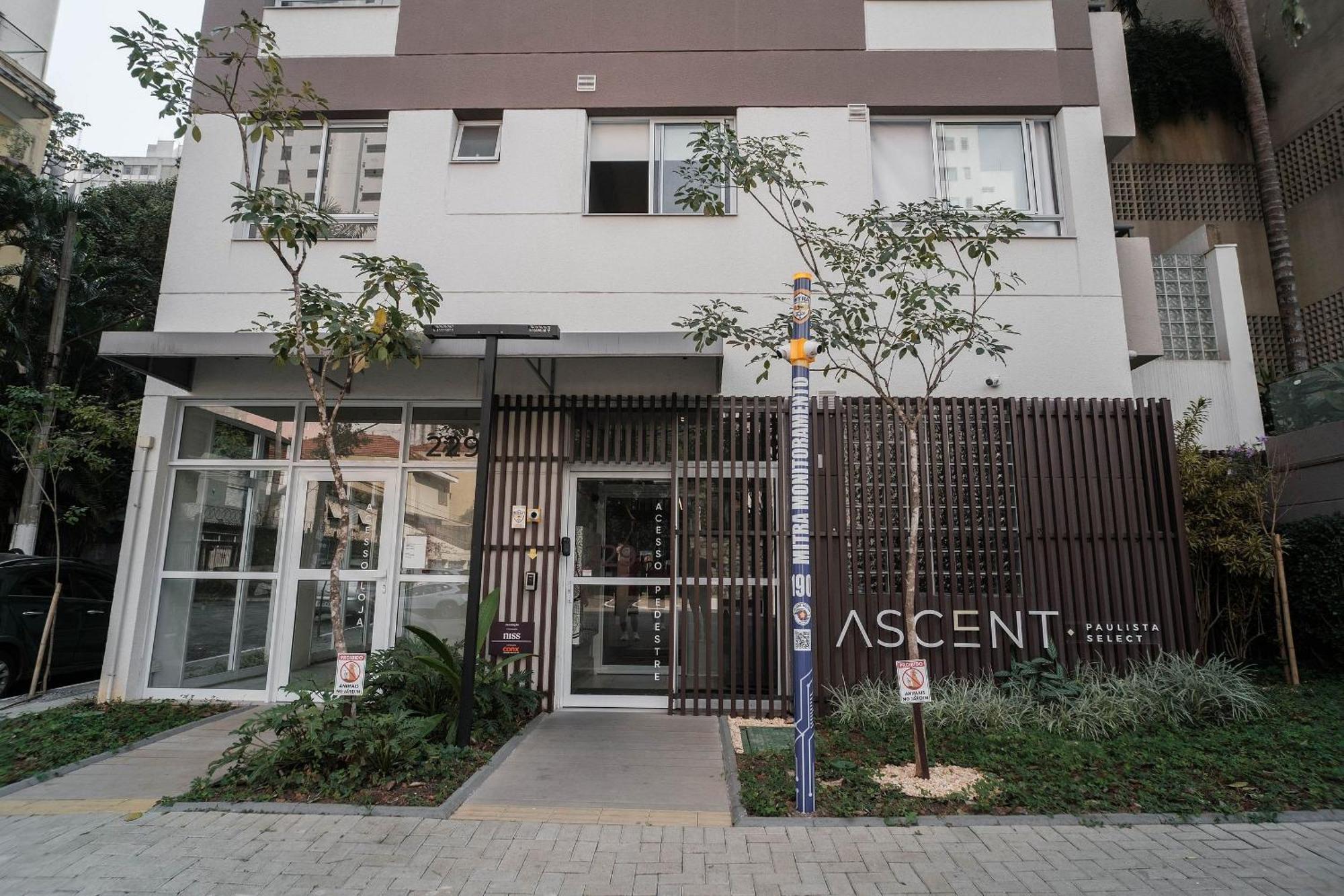 Apartamento Superior com Varanda