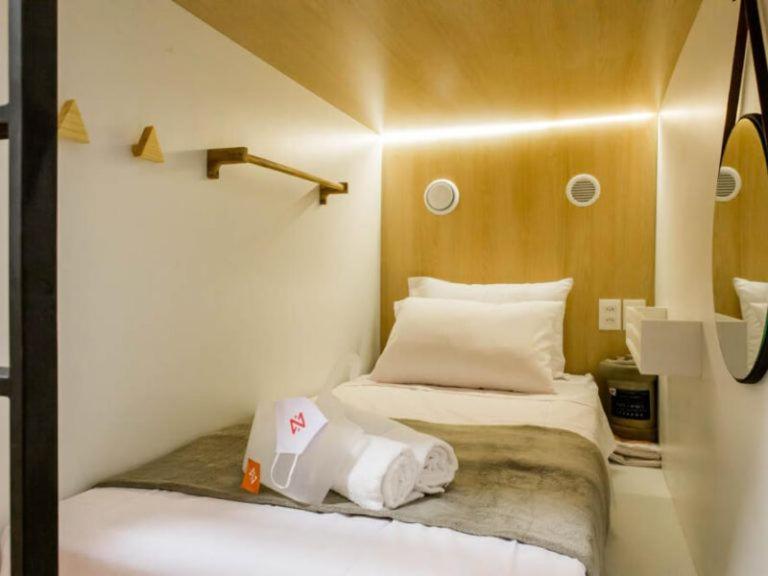 Cama de Solteiro em Dormitório com 6 Camas