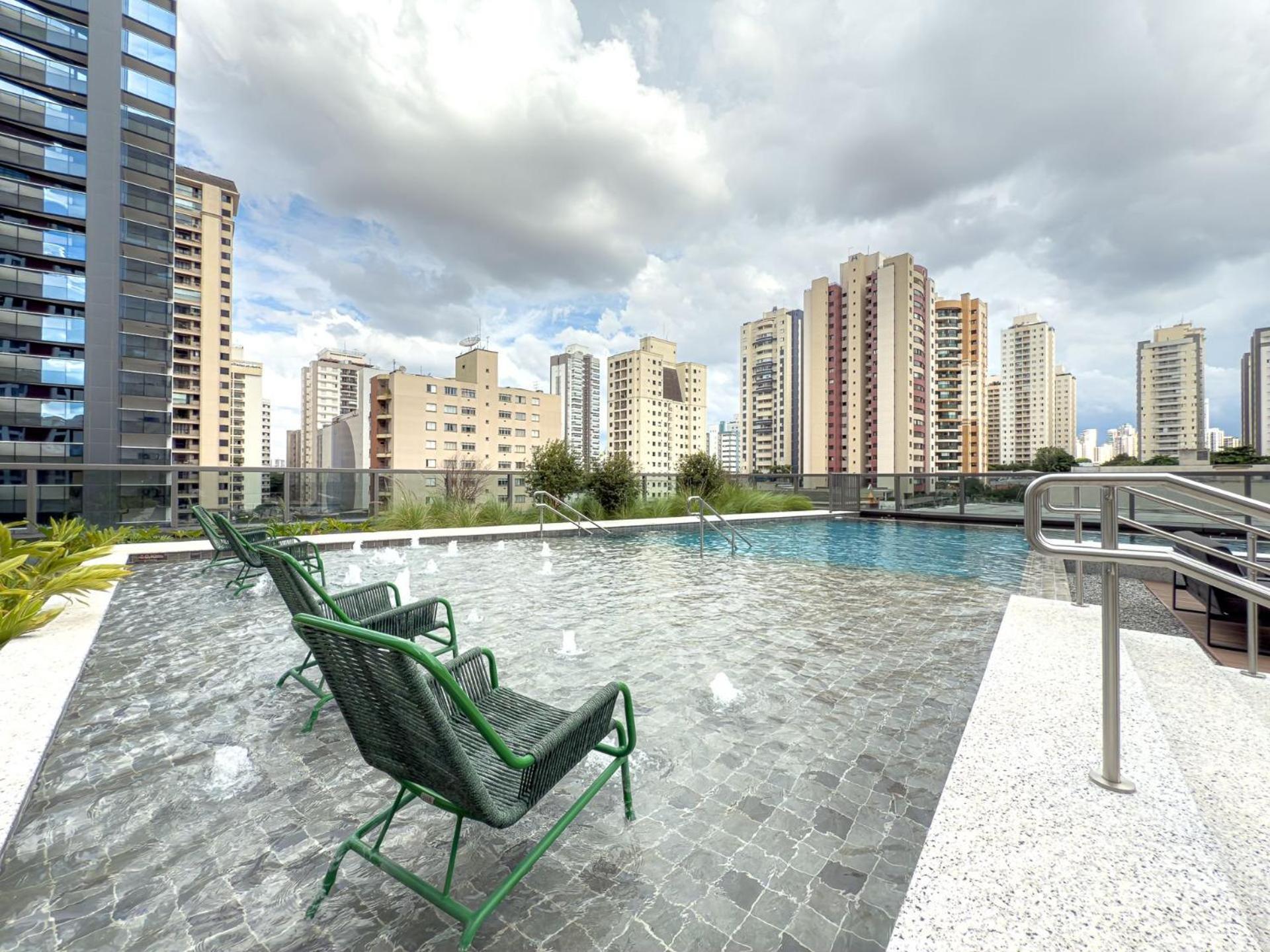 Apartamento de 1 Quarto com Vista