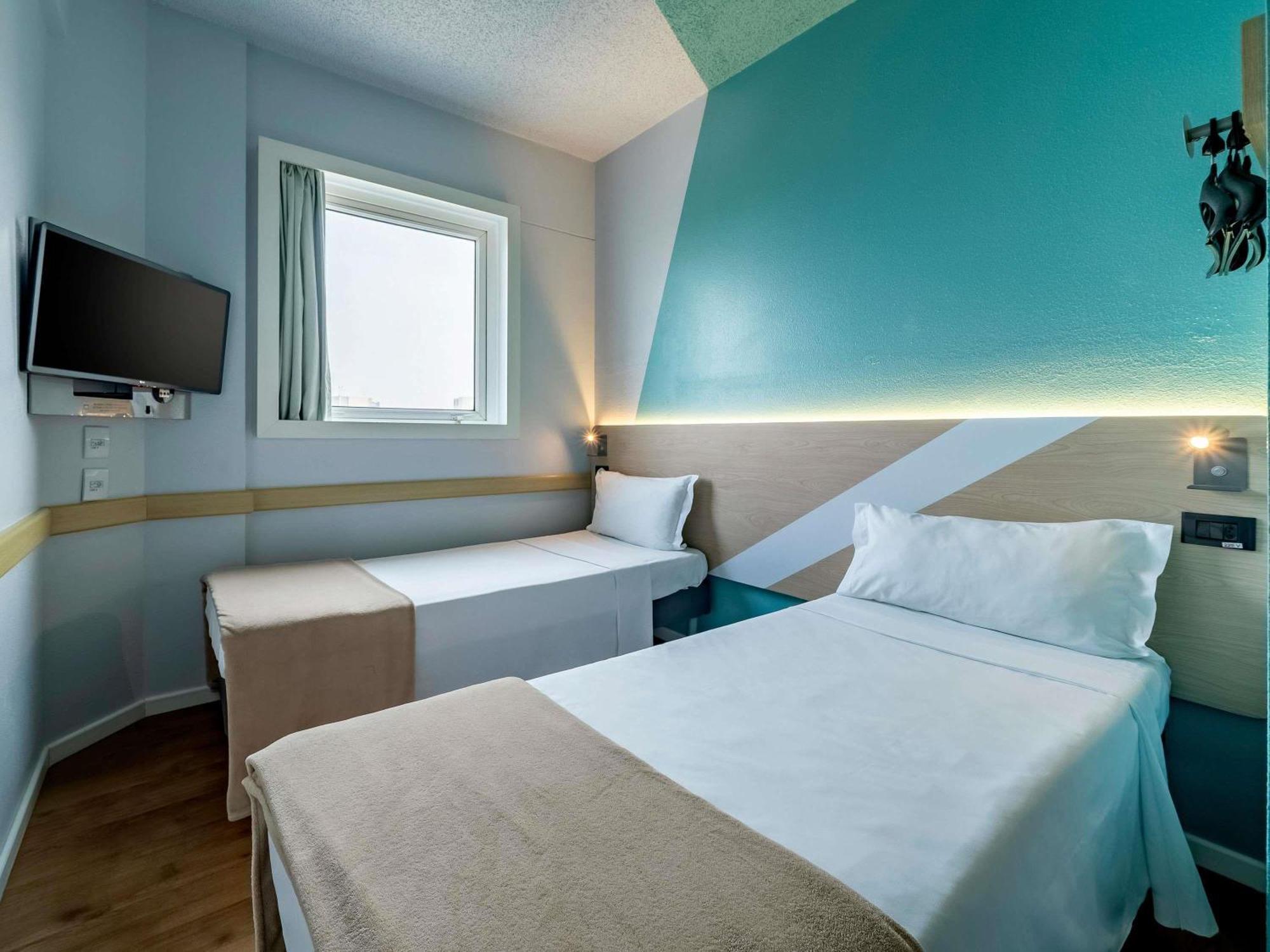 Quarto Superior com 2 Camas Individuais