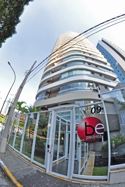 Apartamento com Varanda