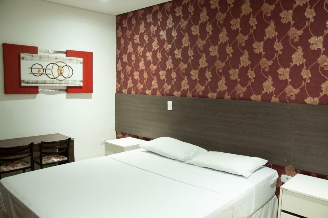 Quarto Duplo Deluxe com Chuveiro