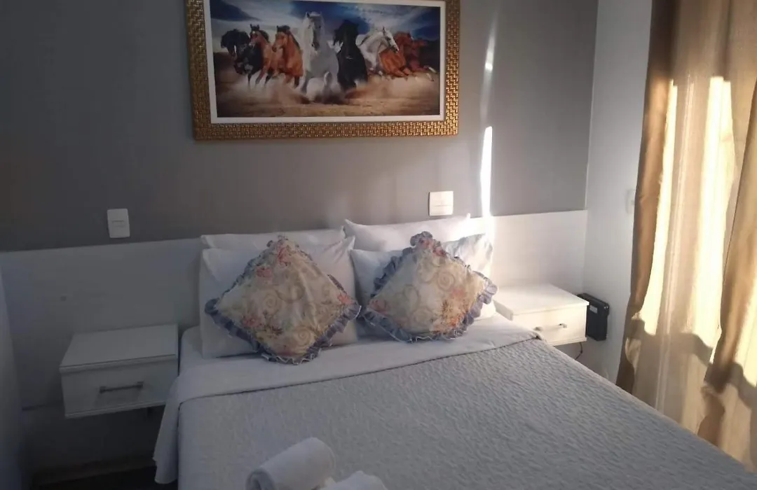 Studio Aconchego, próximo a Rua da Consolação, aos Metros República e Anhangabaú, com ar condicionado, piscina, academia, wifi e varanda-1