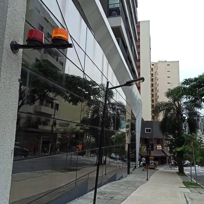 Apto completo perto Hosp Sirio Libanês-1