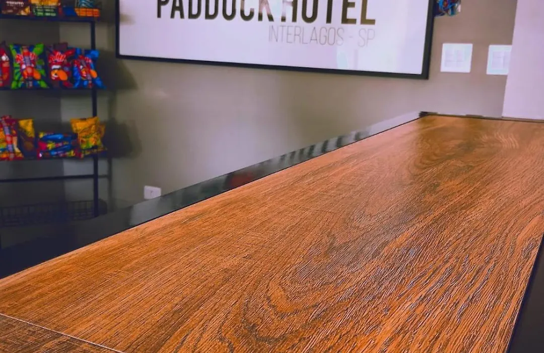 Hotel Paddock-1