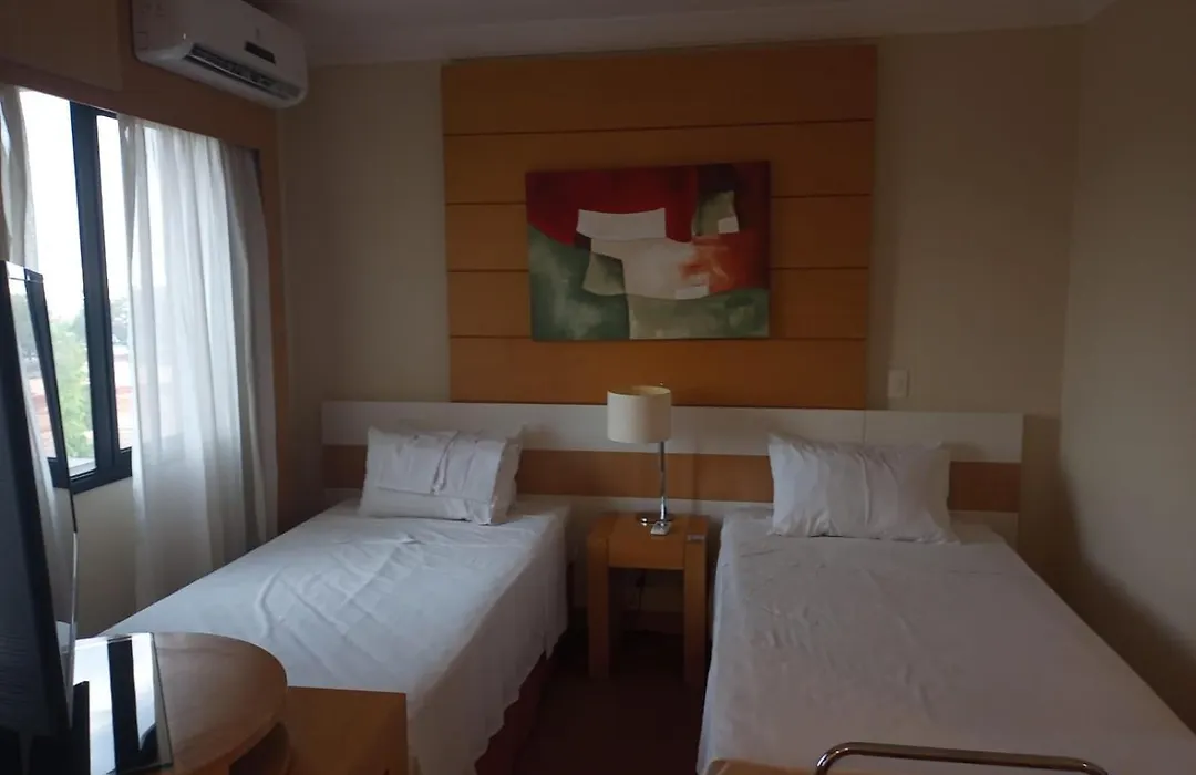 Flat impecável em frente aeroporto de Congonhas - H609-1