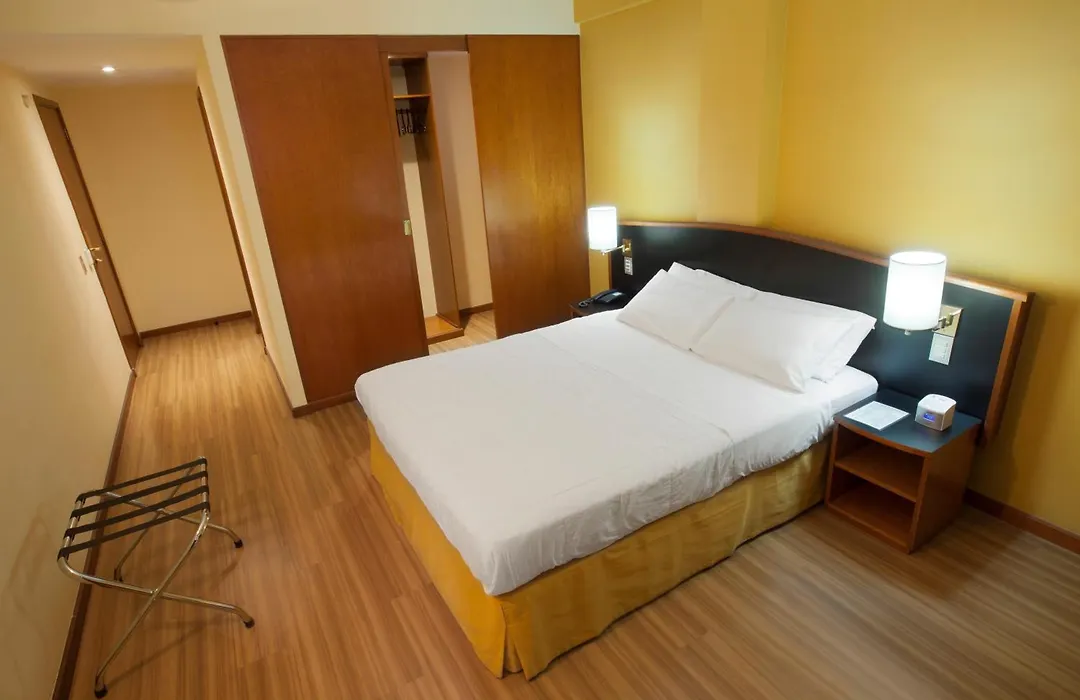 Hotel Moncloa-1