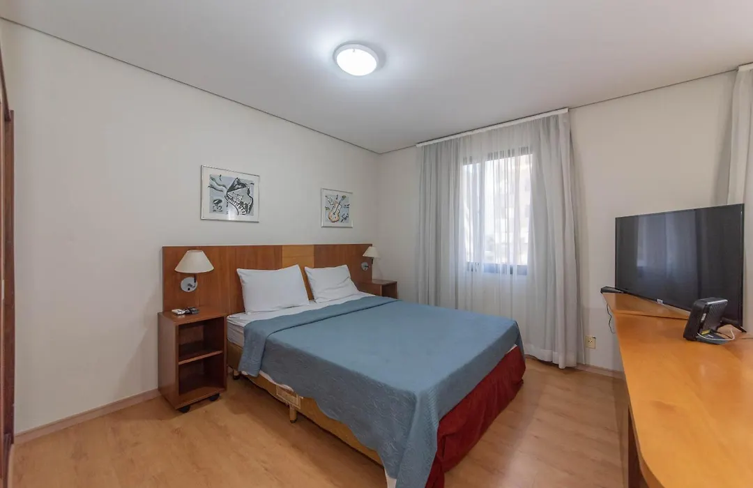 Charmoso Apartamento em Moema-1
