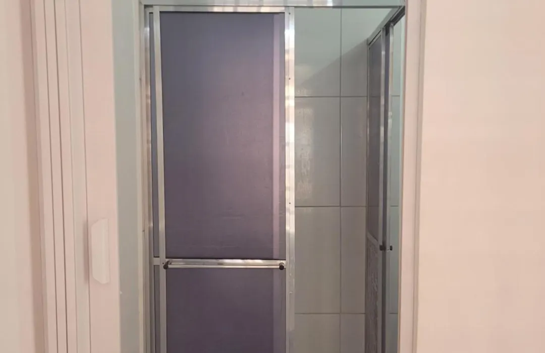 Quarto Disponível em Sobrado-1