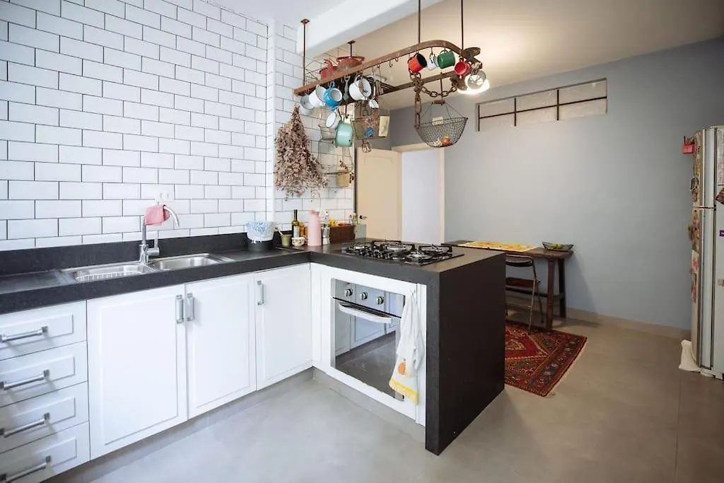 Extravagance In Heart Of Sp-1