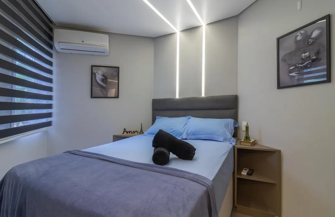 Flat para 3 Pessoas com Garagem, Piscina, academia e Lavanderia-1