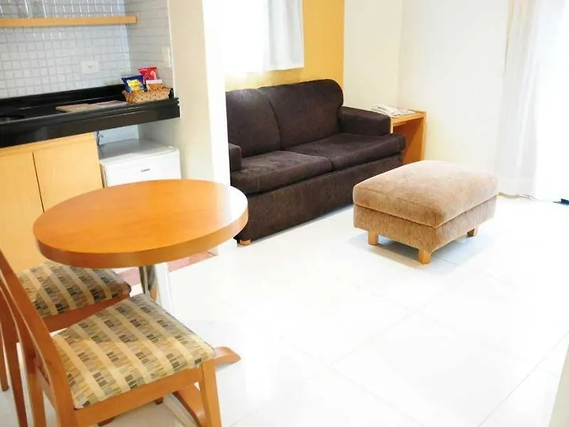 Brasília Santana Gold Flat-1
