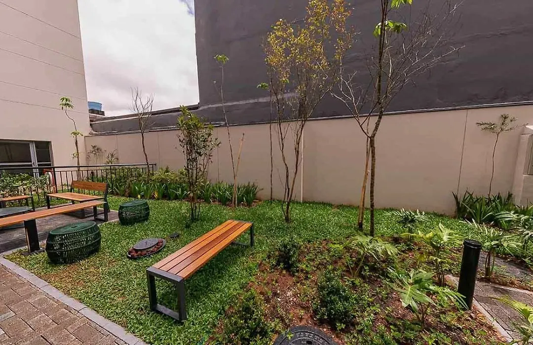Apartamento com Varanda - Moema-1
