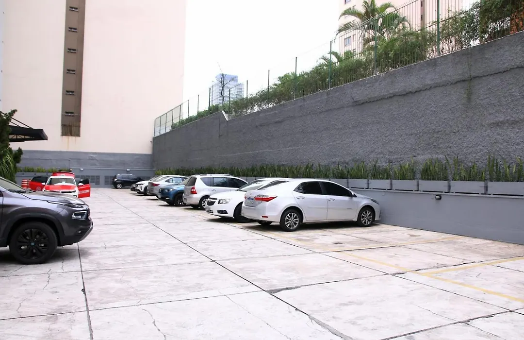 Apto com linda vista - Hotel em frente Allianz Parque com estacionamento-1