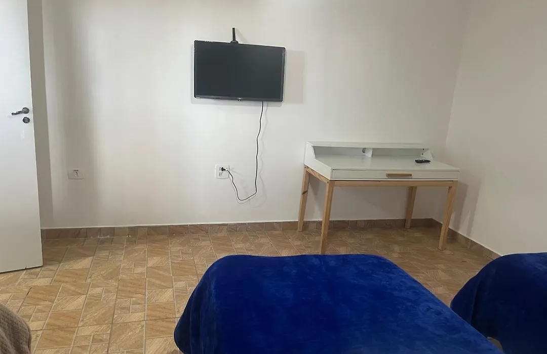 Casa 4 próximo ao autódromo-1