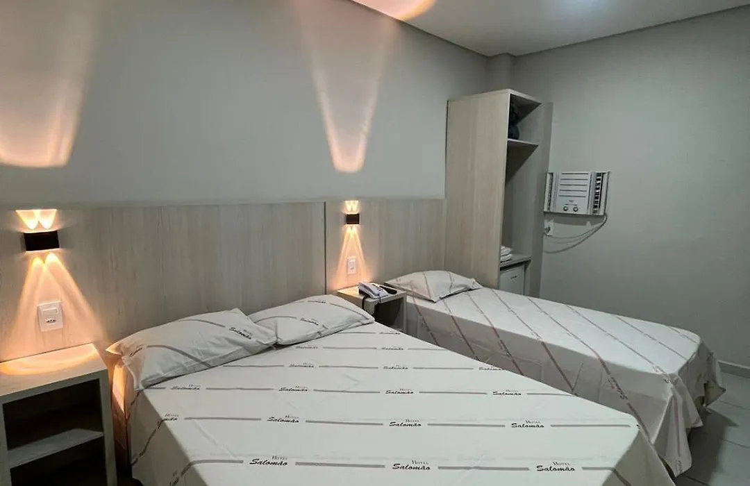 Hotel Salomão - Próximo a 25 de Março, Bom Retiro, Brás e Rua Santa Efigênia, a 2 minutos do Mirante Sampa Sky e pista de Skate Anhangabaú-1