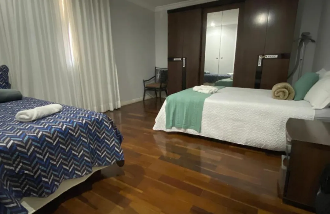 Quarto amplo e confortável-1