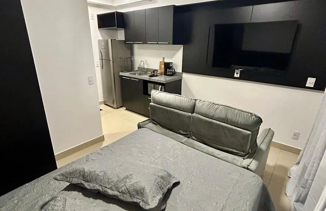 Apartamento completo com Piscina-1
