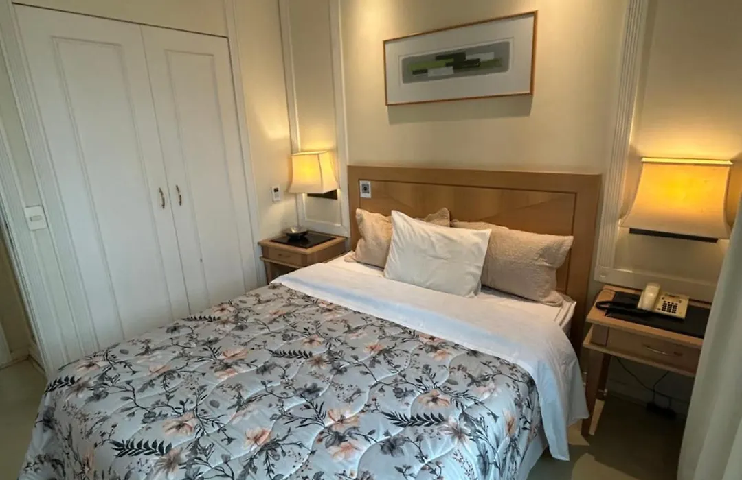 Hotel Jardins Univer Pamplona com garagem 2410-1