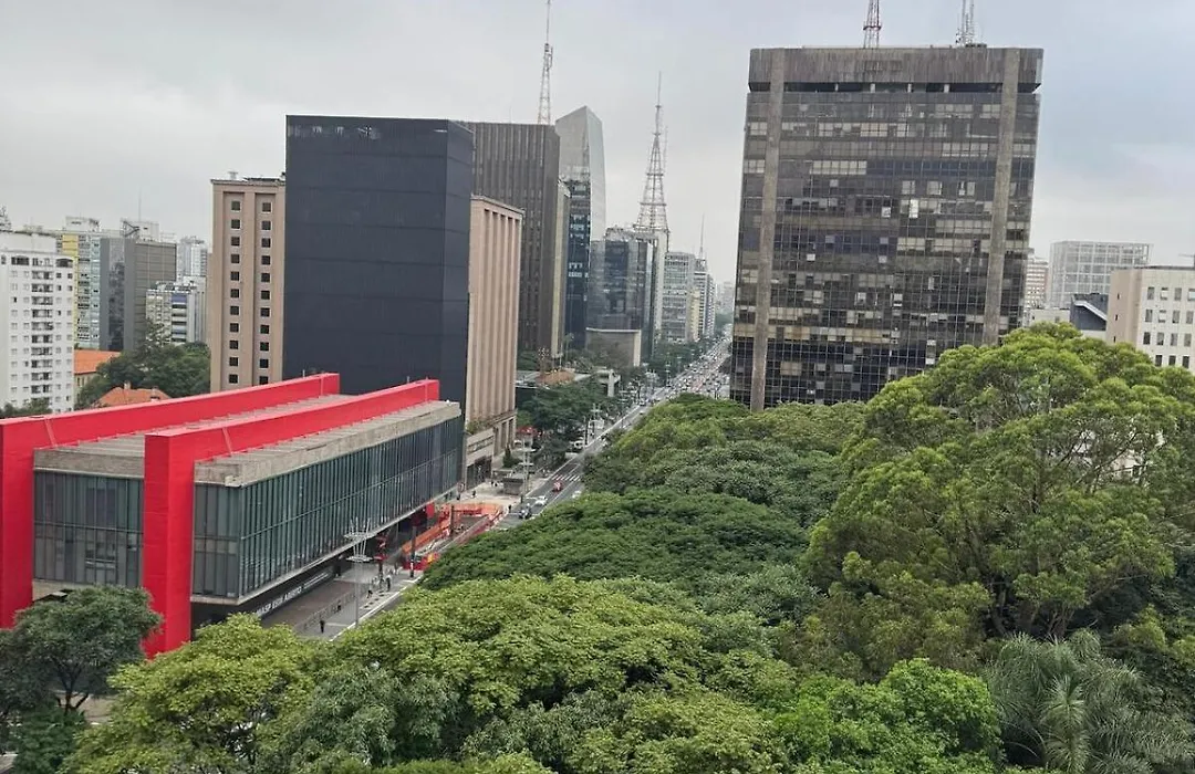 Studio completo vista para Av Paulista 13º andar-1