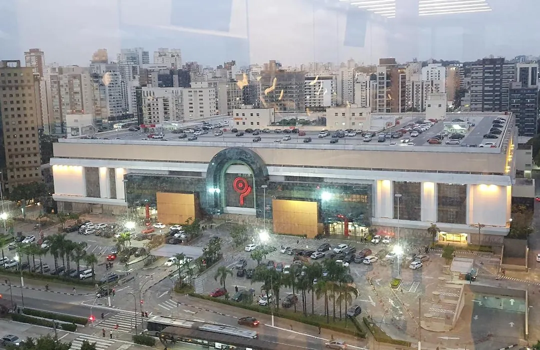 Moema novinho garagem em frente Metro Shopping-1