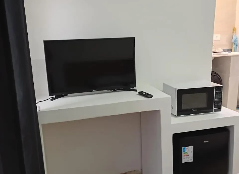 Kit com varanda-1