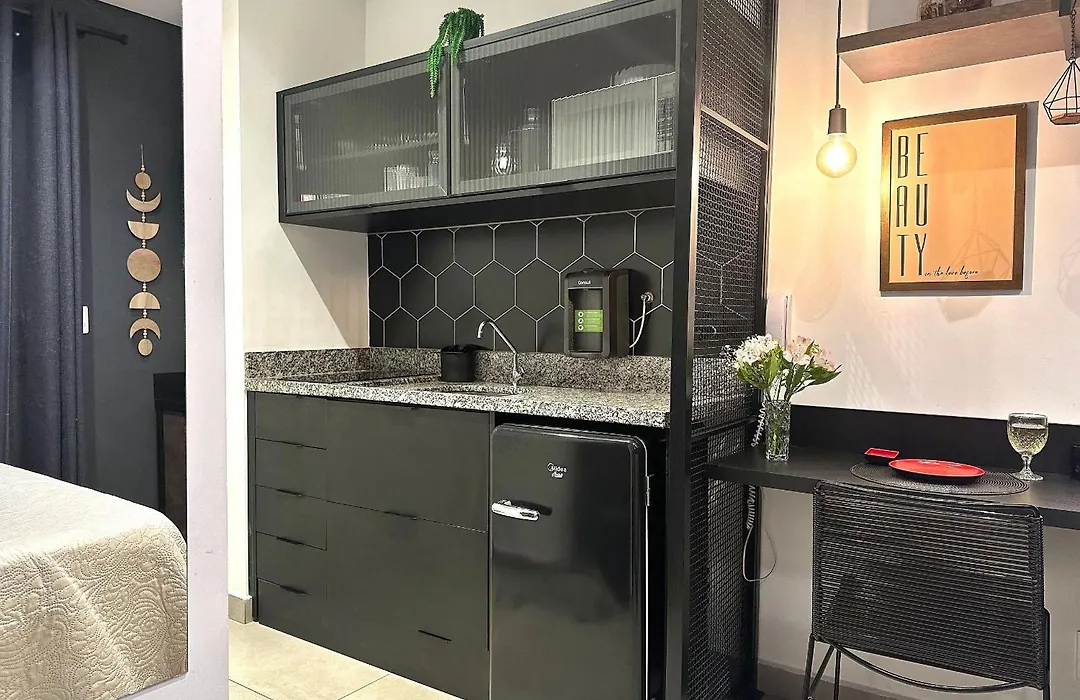 Conforto B. Vista | Acomoda 3 | Ar + Pisc + Rooftop-1