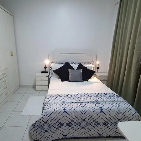 Aurora House-2