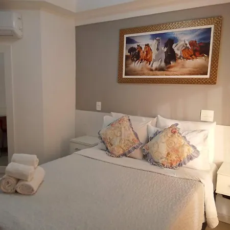 Studio Aconchego, próximo a Rua da Consolação, aos Metros República e Anhangabaú, com ar condicionado, piscina, academia, wifi e varanda-2