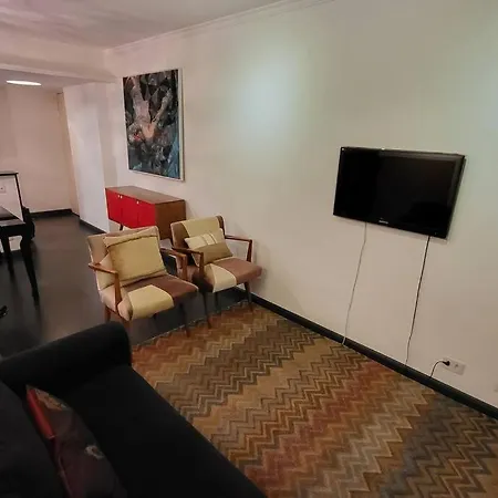 Apartamento prático com ótima localização.-3
