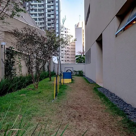 Studio 16º andar, piscina aquecida, A/C em 6x sem juros-3