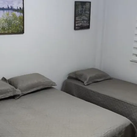 Big Apartment Close To Allianz Park-2