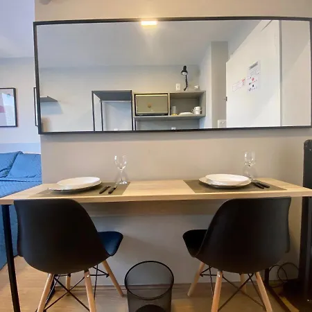 MV 56A Admirável Apartamento Em Frente Ao Metrô Brás ! Ap 56 A Torre 2 - Rua Coronel Mursa, 56 - Bras-2