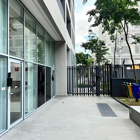 Moderno em Endereço Privilegiado, Trabalho e Lazer-3