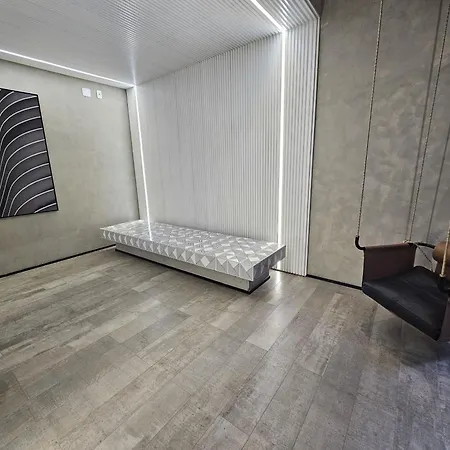 Pamplona Studios By Housi-2