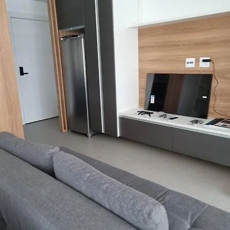 Studio mobiliado, com garagem, 50m metrô Brooklin, próximo shopping Morumbi em SP-2