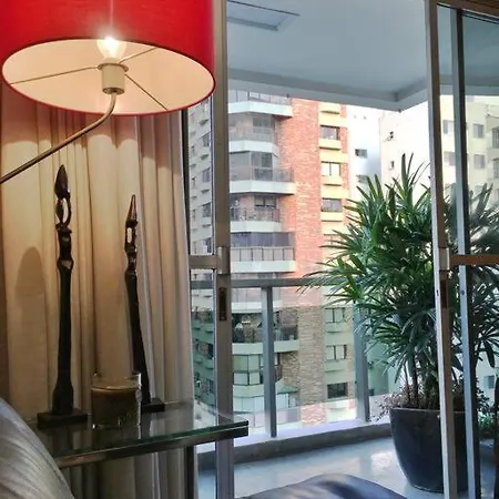 Condo Exclusivo na Vila Nova com Limpeza, Academia e Piscina-3
