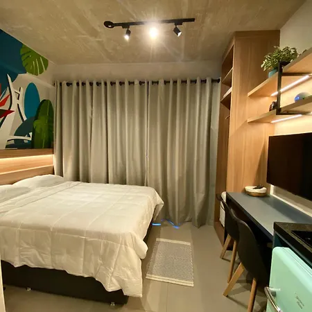 Studio 509 - Lindo studio ao lado do metro e shopping com Alexa-3