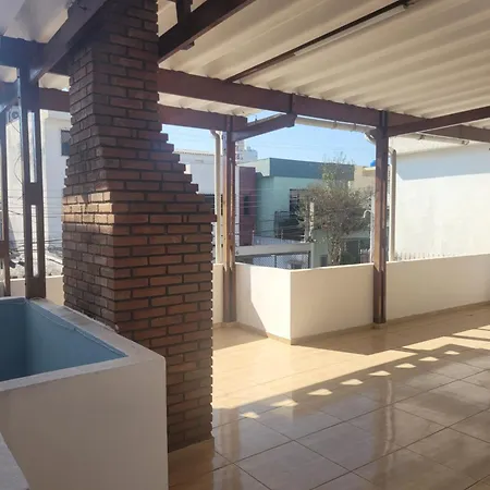 Quarto Disponível em Sobrado-2