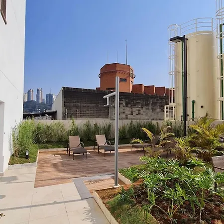 Sofisticado Apartamento em SP-3