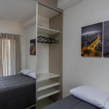 Apartamento Confortável com Varanda no Alto da Boa Vista Consulado Transamerica Expo Center-2