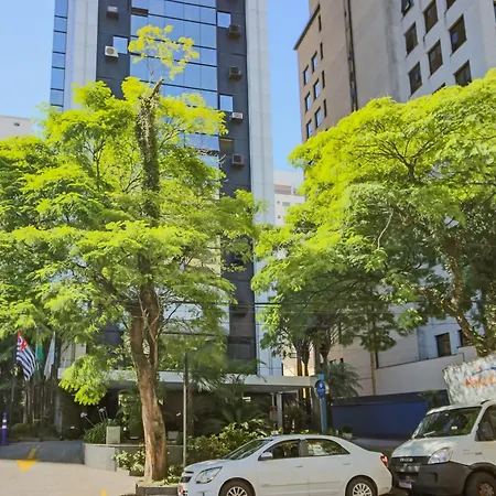 1707 Flat com duas suites com serviço de Hotel no Itaim Bibi!-2