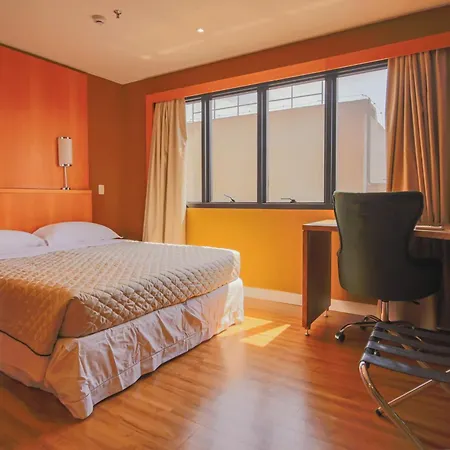 1707 Flat com duas suites com serviço de Hotel no Itaim Bibi!-3