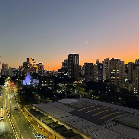Cantinho Paulista com vista maravilhosa-3