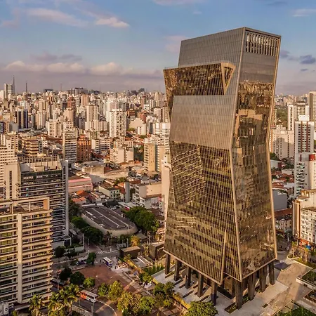 Apto luxuoso/investidor na Faria Lima (4 pessoas)-2
